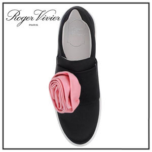 ★【Roger Vivier】バラモチーフ サテン スニーカー 送関込☆