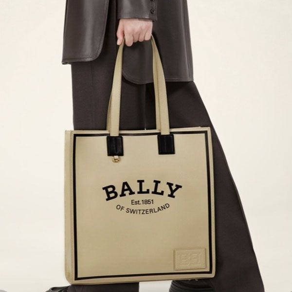 bally 偽物 Crystaliaライトベージュ レザー トートバッグ